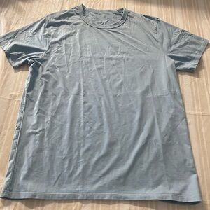 lululemon athletica Men’s Sky Blue Short Sleeve Athletic soft Tee size L